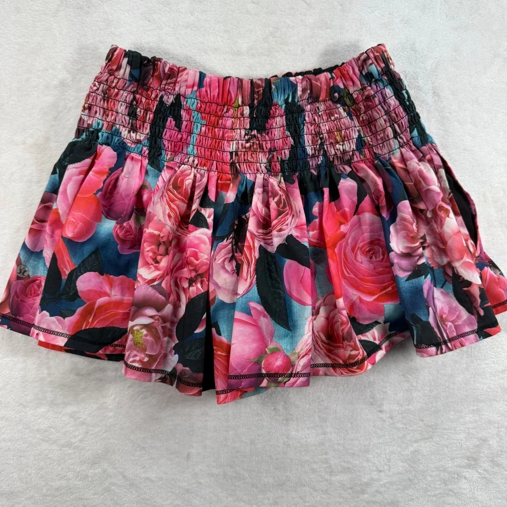 Lululemon Hot Hitter Skort Secret Garden Hot Pink Roses‎ Floral Smocked Waist 2